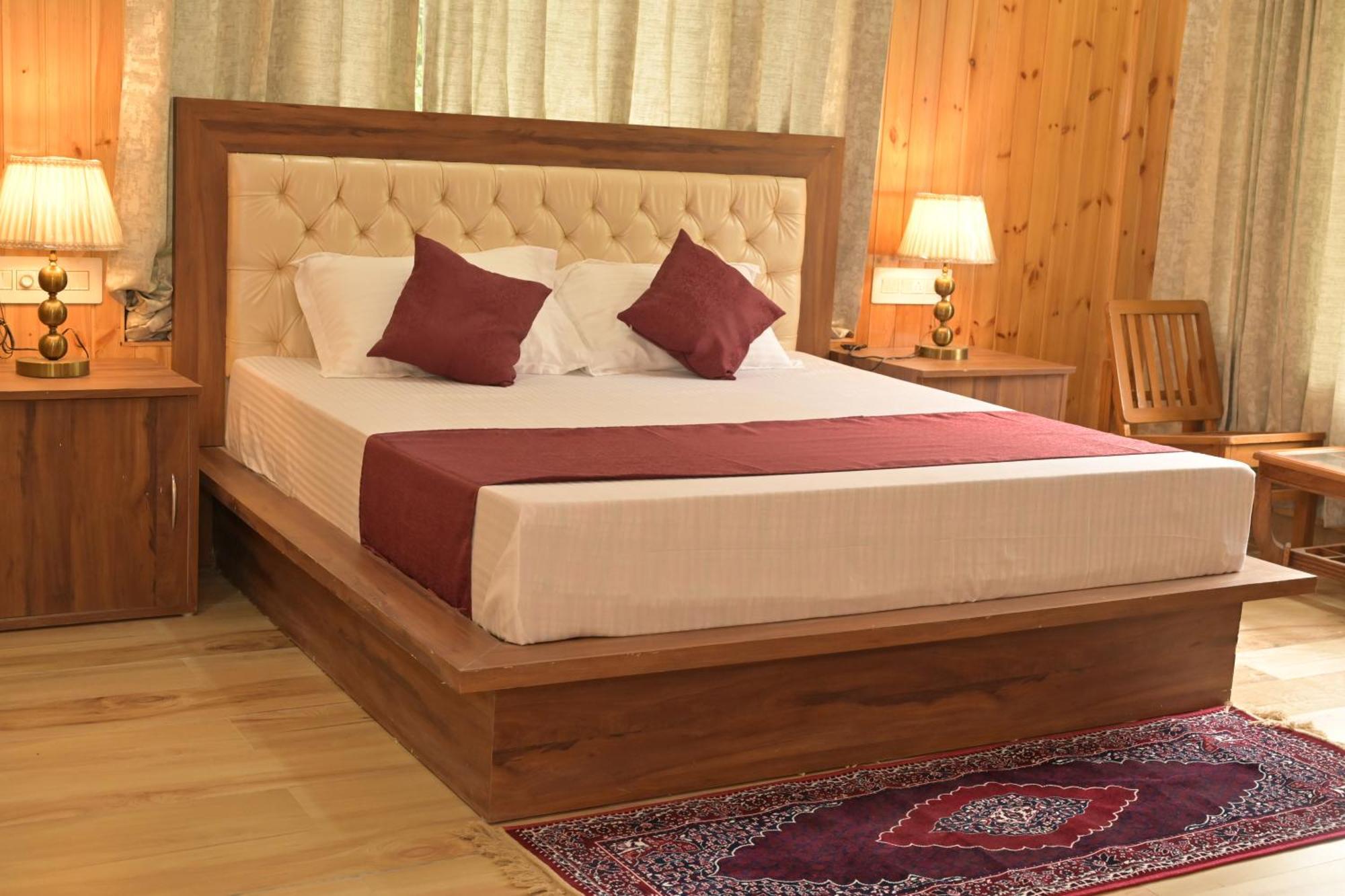 Hotel Royal Galaxy Tirthan Banjar Luaran gambar